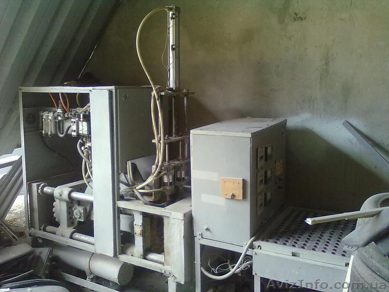 Выдувная машина пет бутылки 450 шт-час. Б-у - <ro>Изображение</ro><ru>Изображение</ru> #1, <ru>Объявление</ru> #790407