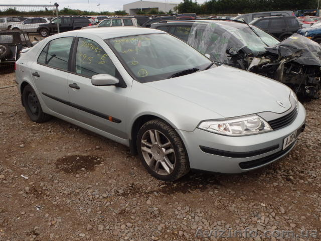 Renault Laguna II капот бампер дверь скло  - <ro>Изображение</ro><ru>Изображение</ru> #1, <ru>Объявление</ru> #1384237