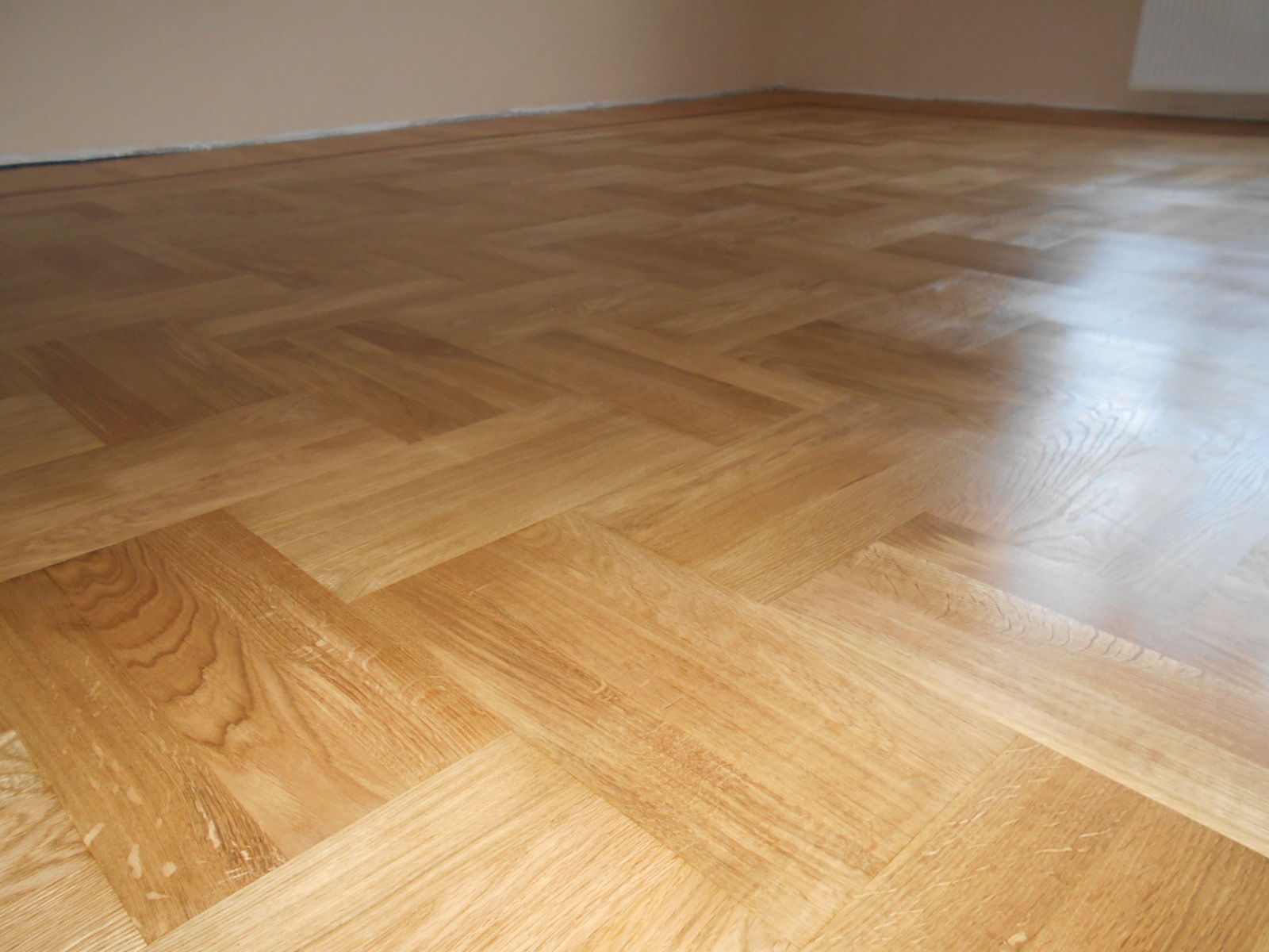 Шліфування, циклювання, лакування паркету та дошки - <ro>Изображение</ro><ru>Изображение</ru> #1, <ru>Объявление</ru> #1347335