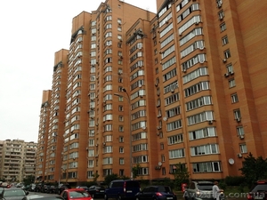 2 комн кварт 80 м2,  ремонт,  Срибнокильская 24,  Осокорки,  Киев,  ТЦ Аркадия рядом