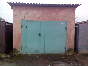 цегляний гараж по вул. Дворецька