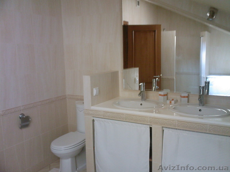 5 комнат ул. Глибова (центр) 1500 у.о. - <ro>Изображение</ro><ru>Изображение</ru> #9, <ru>Объявление</ru> #160789