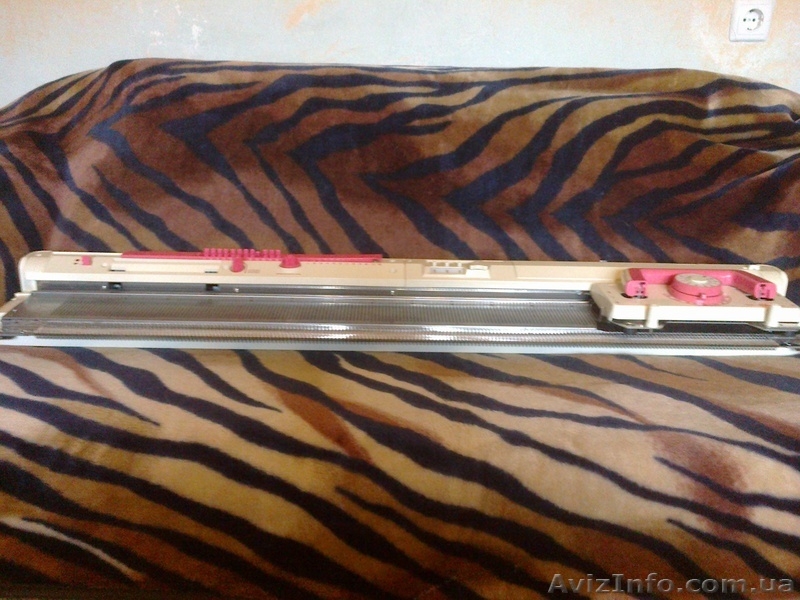 вязальная машина toyota ks 858 - <ro>Изображение</ro><ru>Изображение</ru> #3, <ru>Объявление</ru> #738227