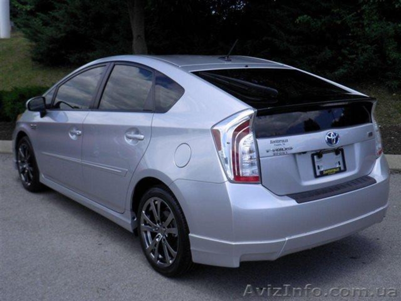 2012 Toyota Prius 3 хэтчбек - <ro>Изображение</ro><ru>Изображение</ru> #5, <ru>Объявление</ru> #1138767