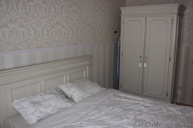 Сдается посуточно квартира с современным дизайнерским ремонтом - <ro>Изображение</ro><ru>Изображение</ru> #2, <ru>Объявление</ru> #1317303