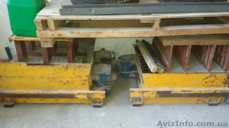 Прес для бетонних робіт в зборі з пресформами 1998 - <ro>Изображение</ro><ru>Изображение</ru> #3, <ru>Объявление</ru> #1311060