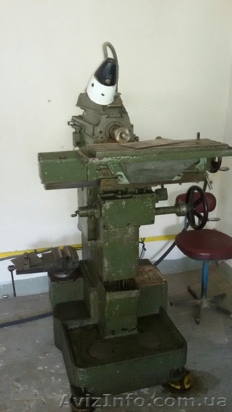 Універсальний фрезерний станок 675П - <ro>Изображение</ro><ru>Изображение</ru> #1, <ru>Объявление</ru> #1311053