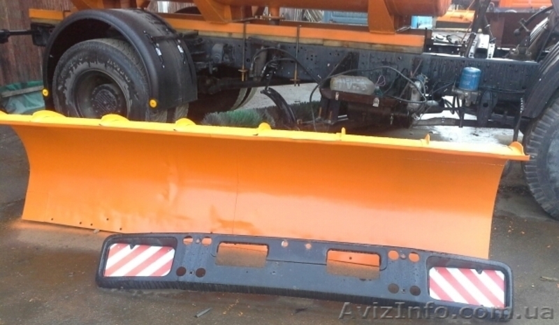 Продаем поливомоечную машину КО на шасси МАЗ 533702, 2005 г.в. - <ro>Изображение</ro><ru>Изображение</ru> #2, <ru>Объявление</ru> #1356315