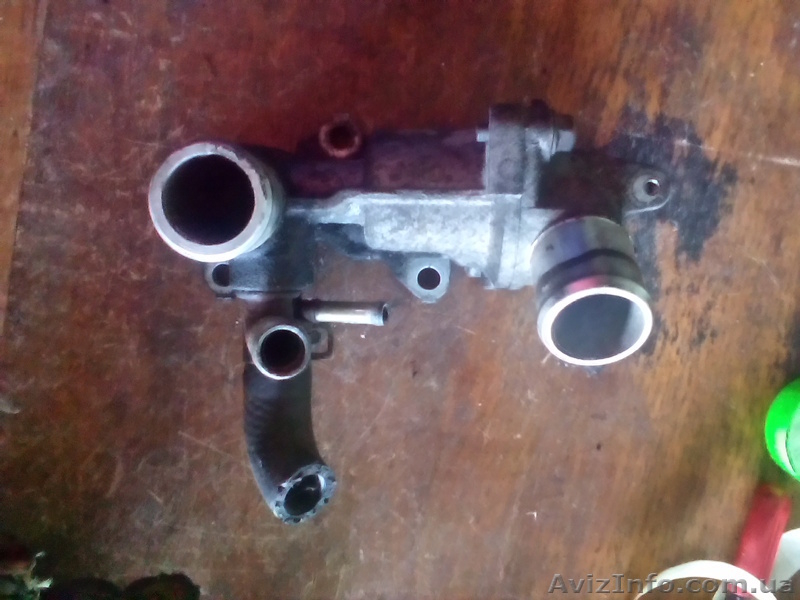 Корпус термостата Opel Combo Nissan  Astra,  Renault,  Mazda,  Ford Mondeo від 3 - <ro>Изображение</ro><ru>Изображение</ru> #4, <ru>Объявление</ru> #1447840