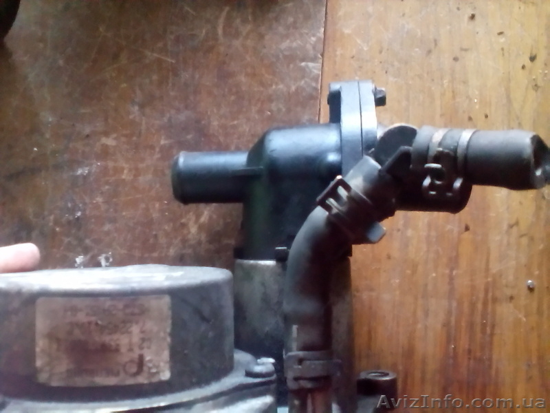 Корпус термостата Opel Combo Nissan  Astra,  Renault,  Mazda,  Ford Mondeo від 3 - <ro>Изображение</ro><ru>Изображение</ru> #7, <ru>Объявление</ru> #1447840