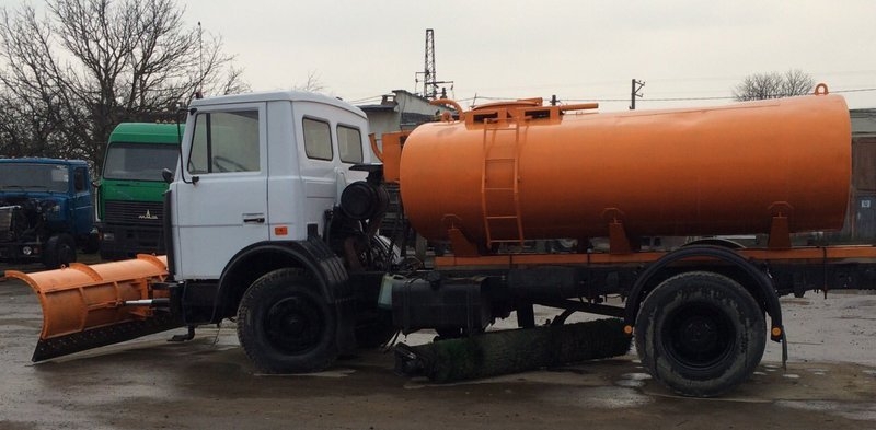 Продаем поливомоечную машину КО на шасси МАЗ 533702, 2005 г.в. - <ro>Изображение</ro><ru>Изображение</ru> #7, <ru>Объявление</ru> #1356315