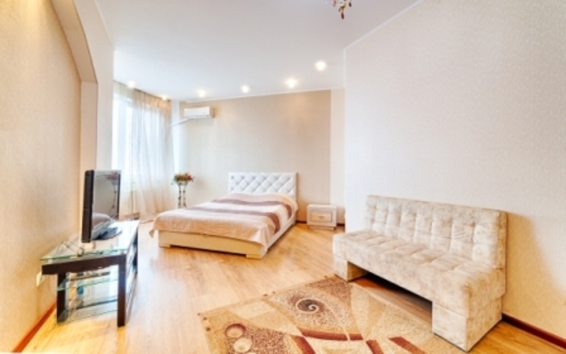 Центр, посуточно 1-ком.квартира по ул.Николая Коперника(площадь-рынок) - <ro>Изображение</ro><ru>Изображение</ru> #1, <ru>Объявление</ru> #1655616