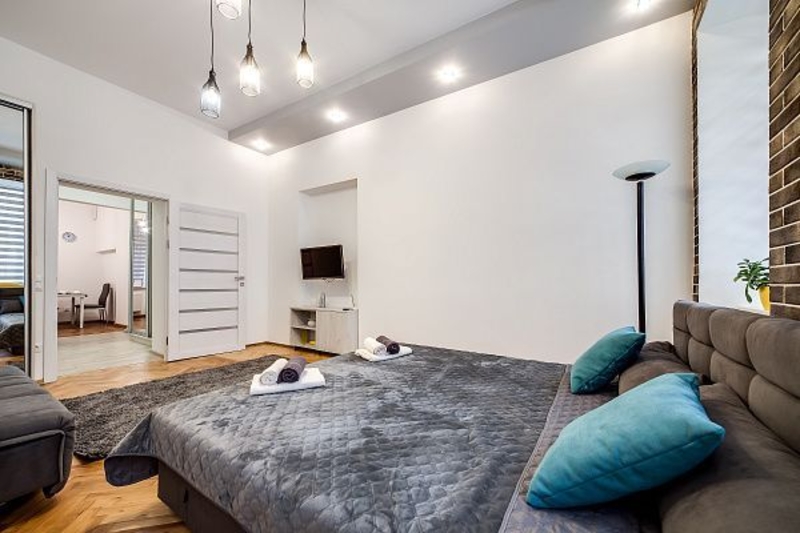 Центр,посуточно приличная 1-ком.кв.Площадь-Рынок,по ул.Коперника! - <ro>Изображение</ro><ru>Изображение</ru> #1, <ru>Объявление</ru> #1659029