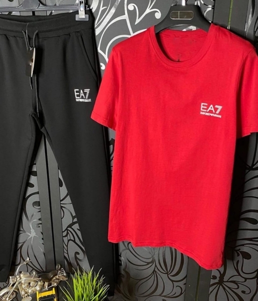 Мужской спортивный костюм «еа7». - <ro>Изображение</ro><ru>Изображение</ru> #2, <ru>Объявление</ru> #1711820