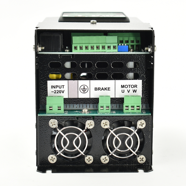  Перетворювачі частоти CFM 210P  потужністю 1.1 – 3 кВт від однофаз - <ro>Изображение</ro><ru>Изображение</ru> #3, <ru>Объявление</ru> #1746524