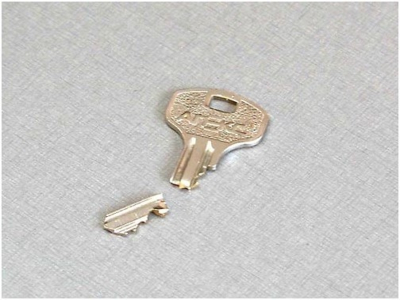  Вилучення зламаного ключа в циліндрових замках - <ro>Изображение</ro><ru>Изображение</ru> #2, <ru>Объявление</ru> #1749515